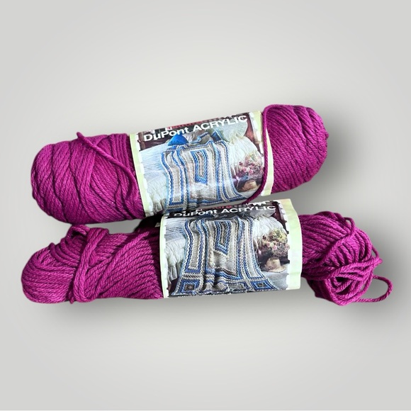 🟢5/$25  Lot DuPont Acrylic Raspberry Yarn - Picture 5 of 5